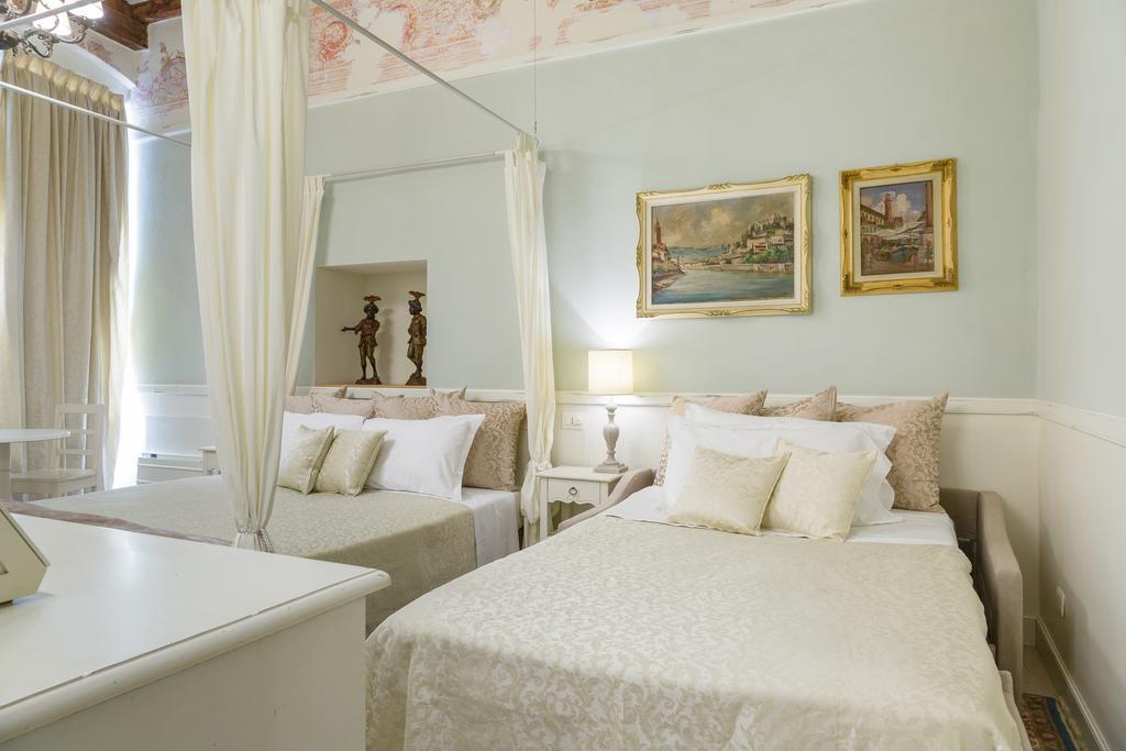 Vecchia Verona Rooms & Apartments Bagian luar foto