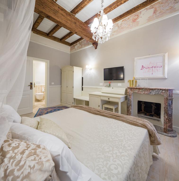 Vecchia Verona Rooms & Apartments Bagian luar foto